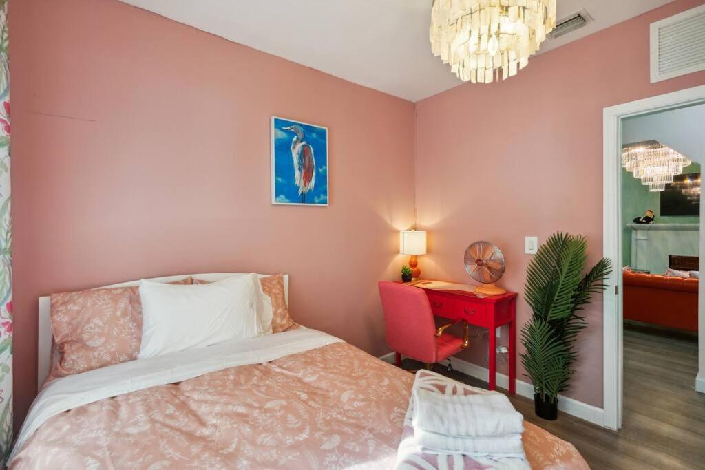 New! Havana Nights Villa ! Walk To Calle Ocho! Miami Esterno foto