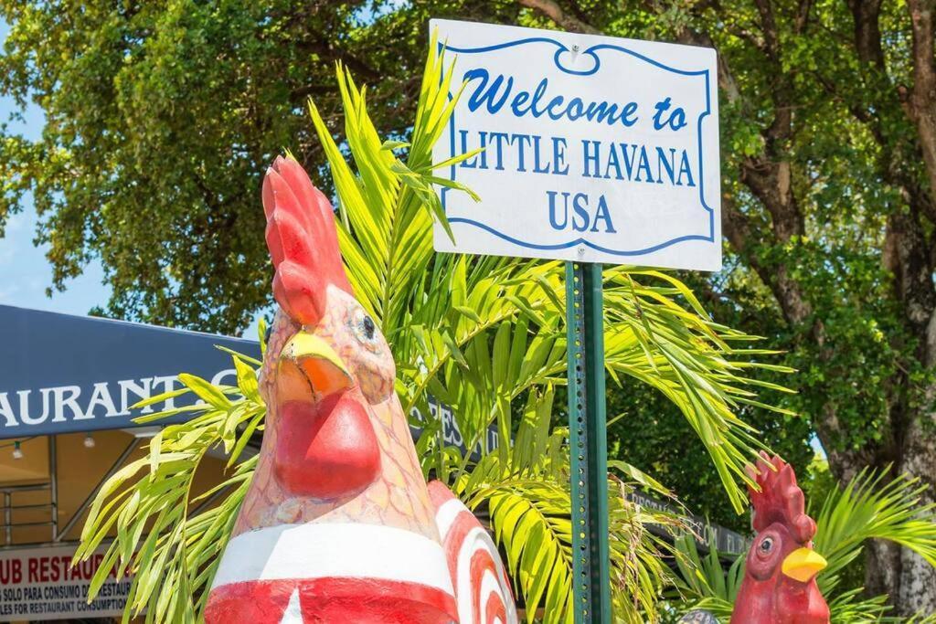 New! Havana Nights Villa ! Walk To Calle Ocho! Miami Esterno foto